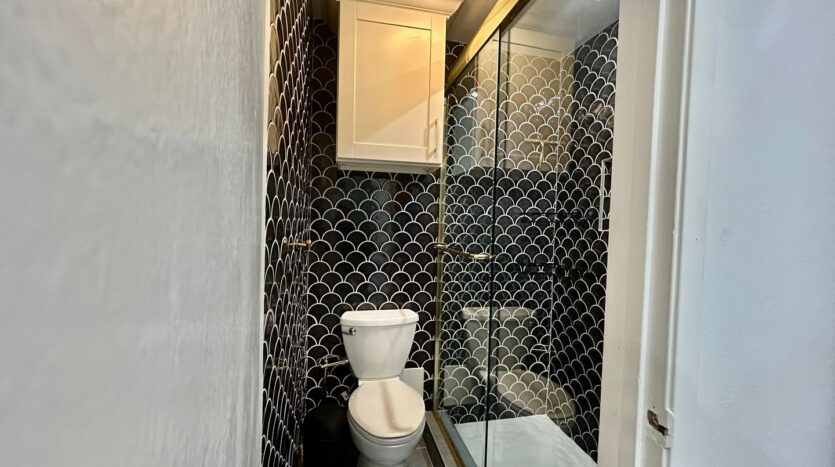 5585 E. Pacific Coast Highway Unit 126 - Long Beach - California - 0.5 bath rental property