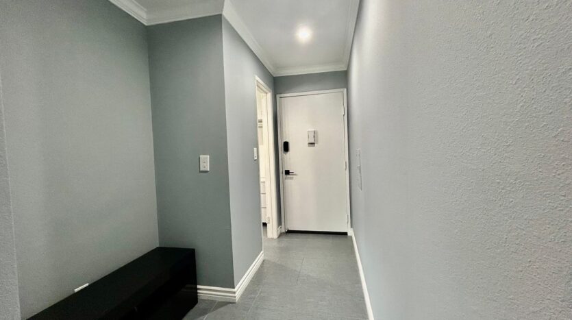 5585 E. Pacific Coast Highway Unit 126 - Long Beach - California - 0.5 bath rental property