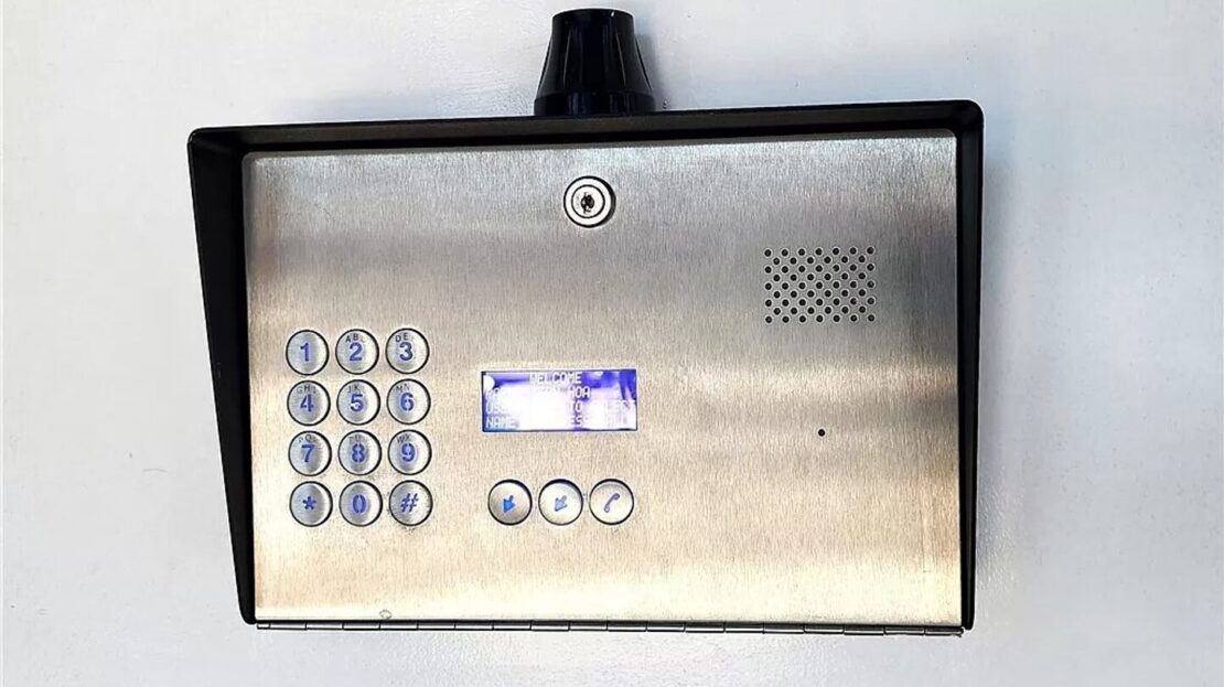 5585 E. Pacific Coast Highway Unit 126 - Long Beach - California - 0.5 bath rental property