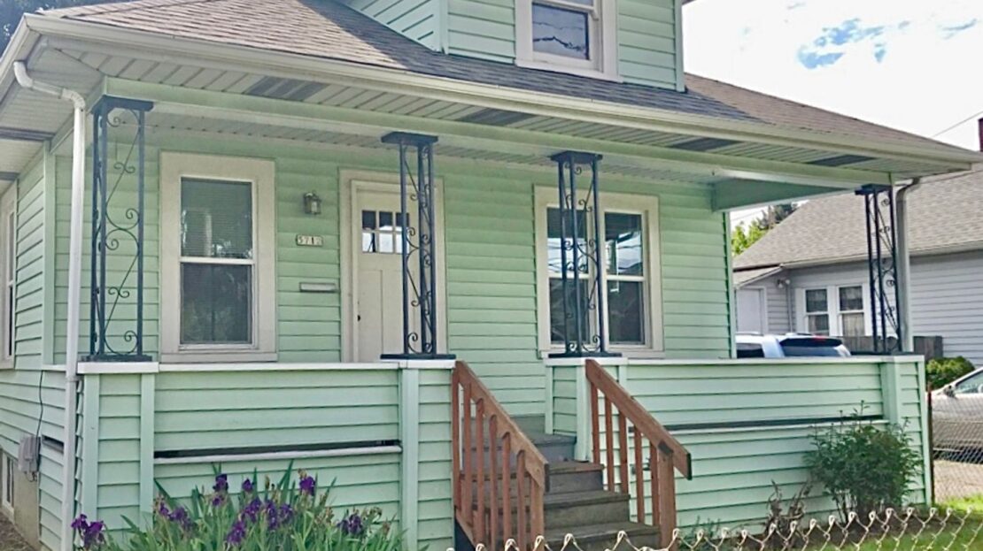5712 SE Holgate - Portland - Oregon - 2 bed, 1 bath rental property
