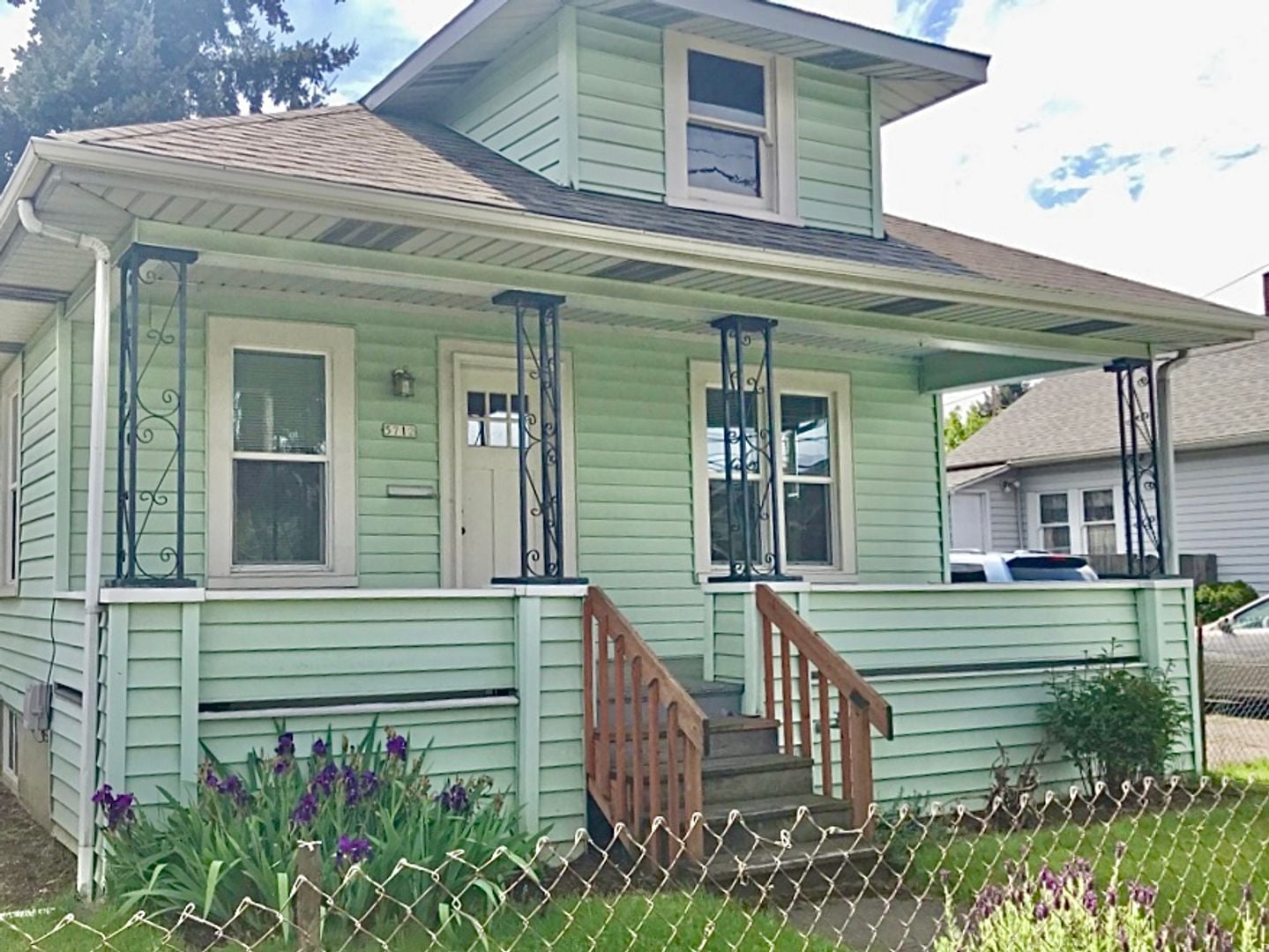 5712 SE Holgate - Portland - Oregon - 2 bed, 1 bath rental property
