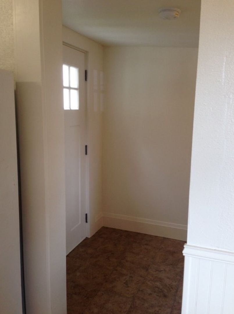 5712 SE Holgate - Portland - Oregon - 2 bed, 1 bath rental property