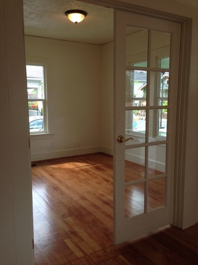 5712 SE Holgate - Portland - Oregon - 2 bed, 1 bath rental property
