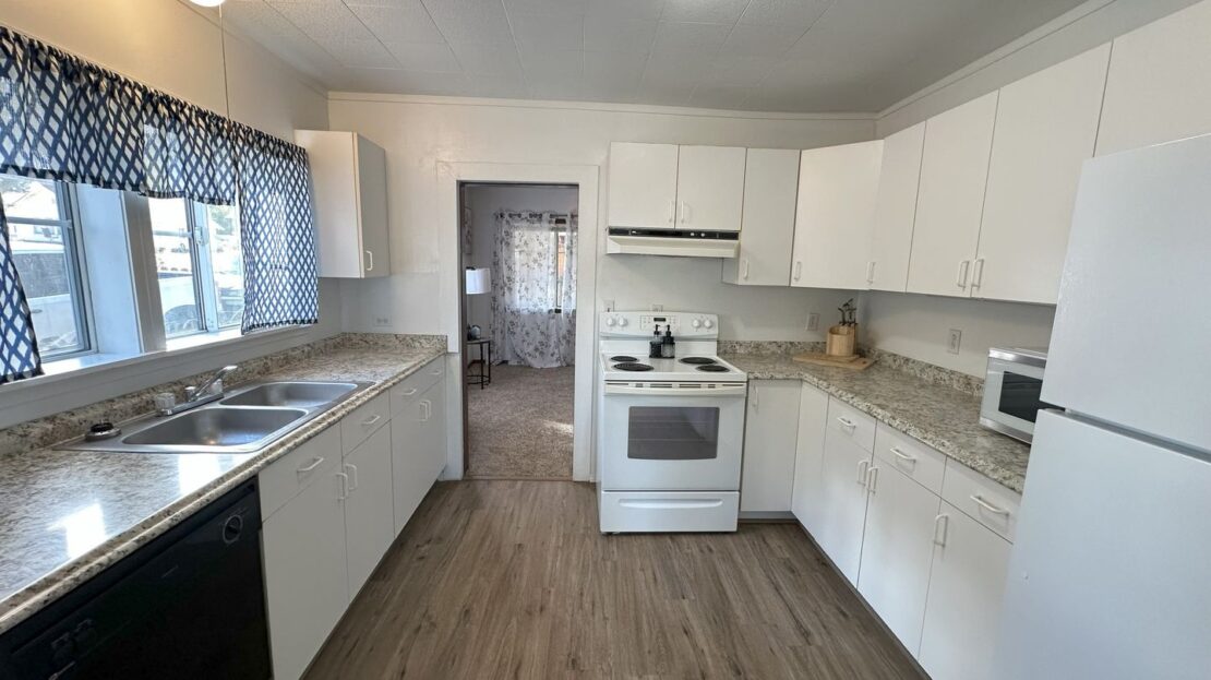 610 Cedar Street - Westwood - California - 3 bed, 1 bath rental property