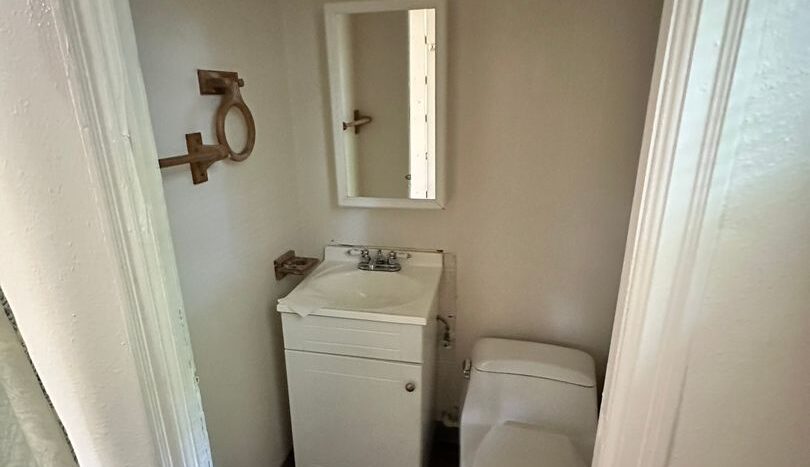 620 S. Palatine Hill Road Room 4 - Portland - Oregon - 1 bed, 1 bath rental property