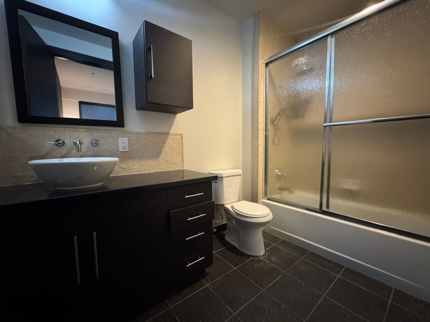 655 South Hope Street Unit 1008 - Los Angeles - California - 1 bed, 1 bath rental property