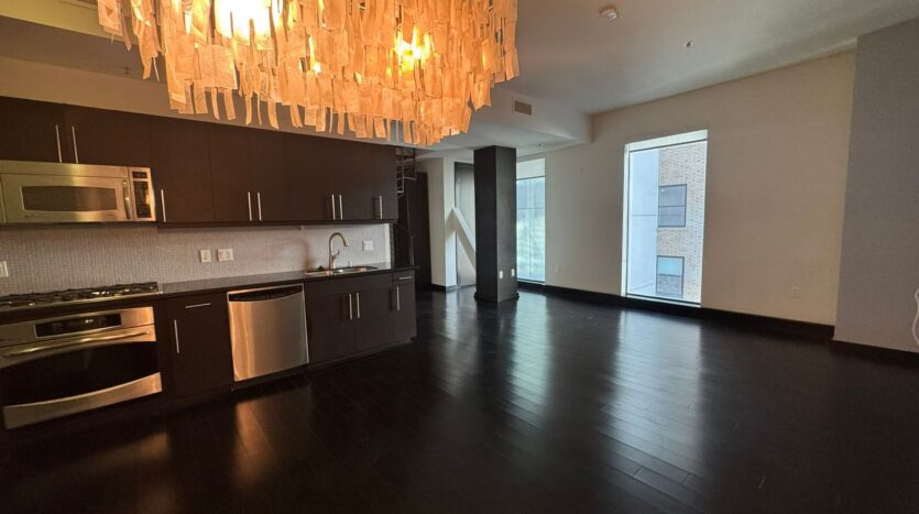 655 South Hope Street Unit 1008 - Los Angeles - California - 1 bed, 1 bath rental property