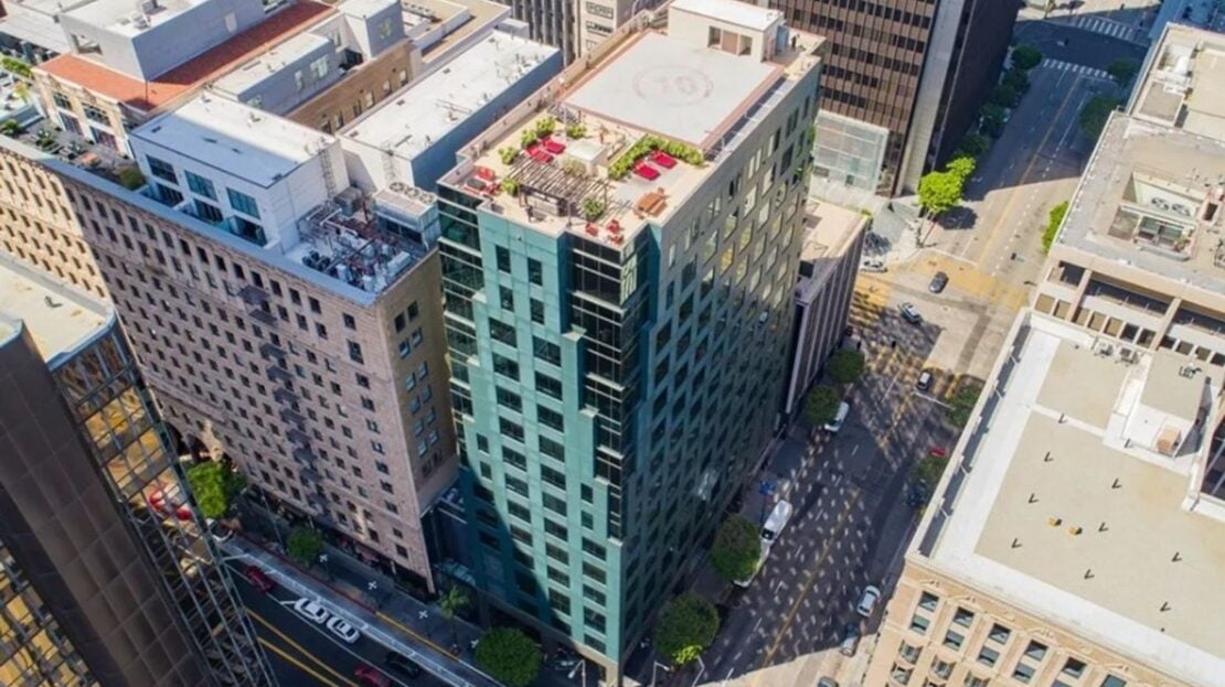 655 South Hope Street Unit 1008 - Los Angeles - California - 1 bed, 1 bath rental property