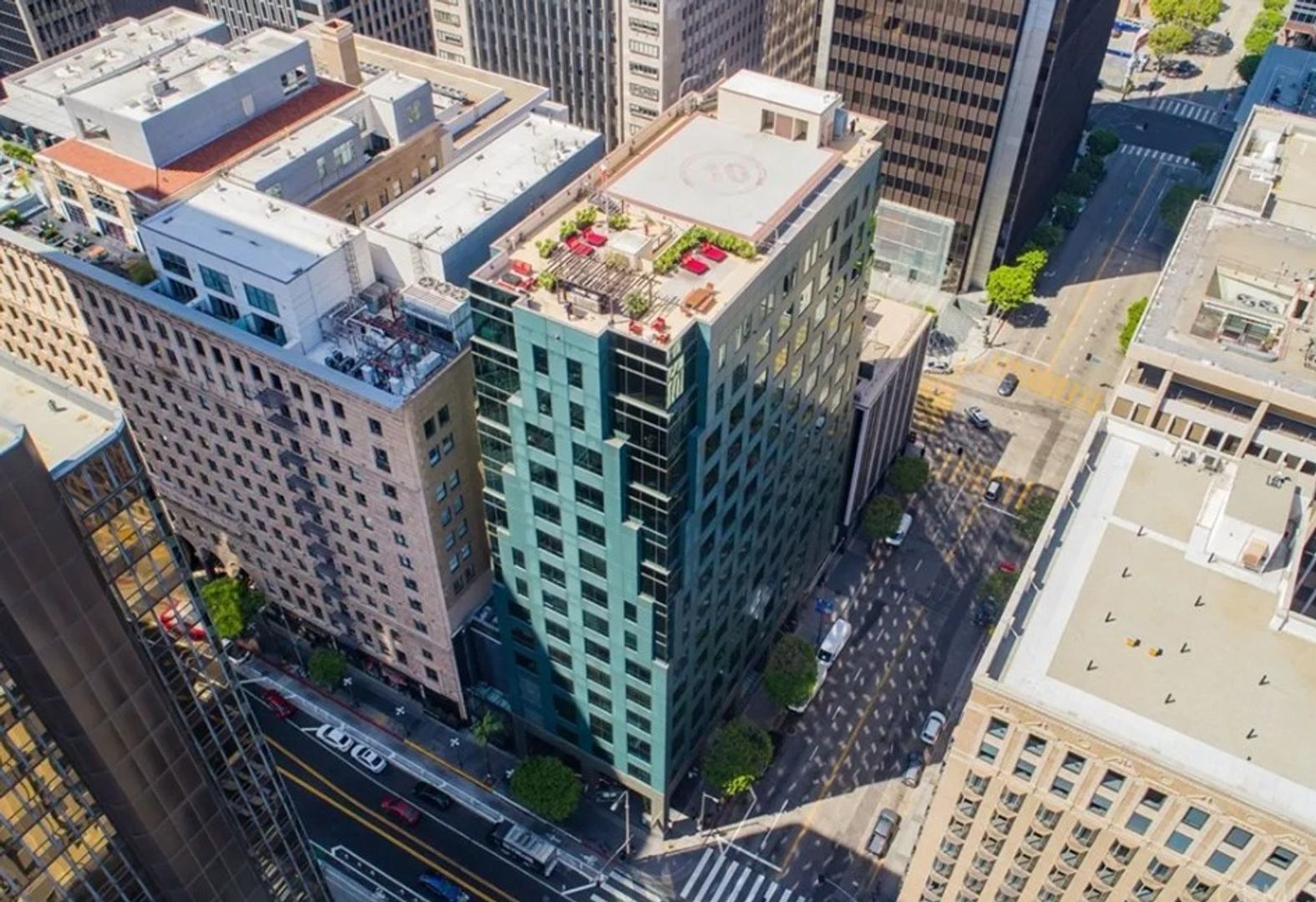 655 South Hope Street Unit 1008 - Los Angeles - California - 1 bed, 1 bath rental property