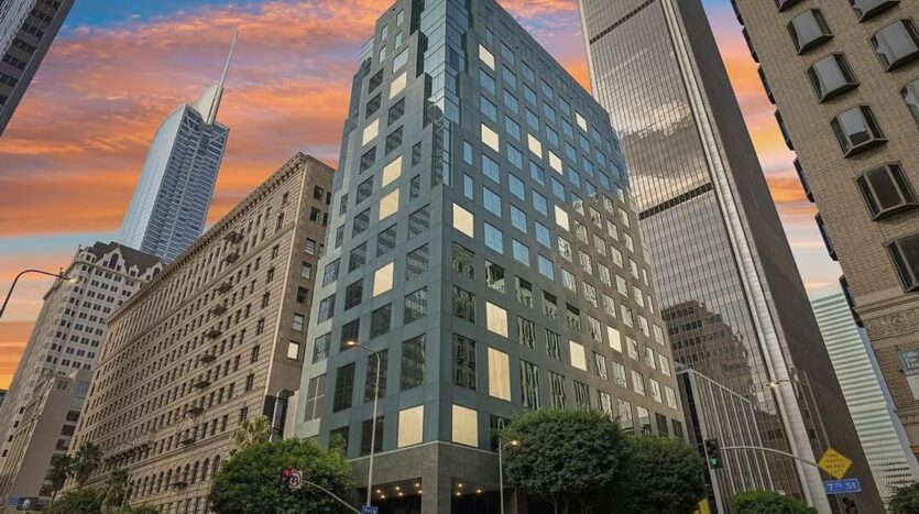655 South Hope Street Unit 1008 - Los Angeles - California - 1 bed, 1 bath rental property