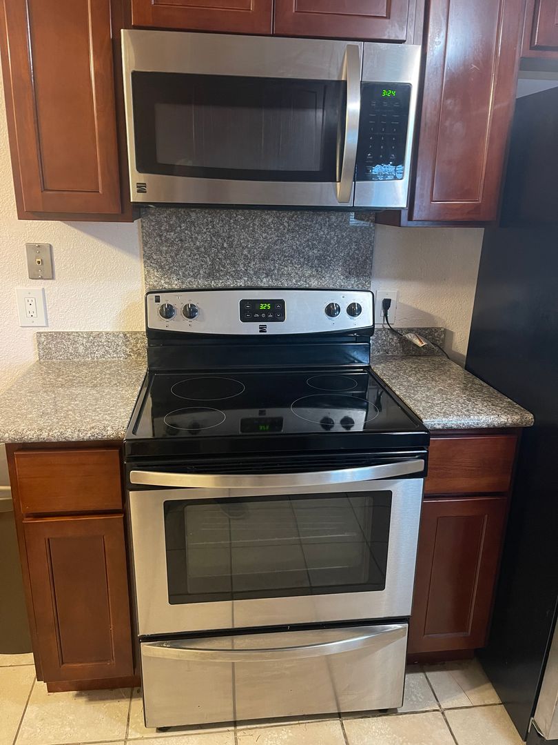 723 Clinton Dr - Stockton - California - 4 bed, 2 bath rental property