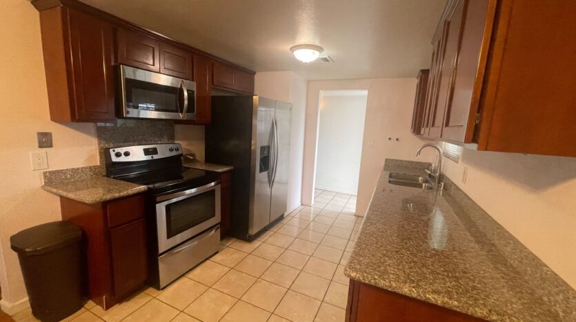 723 Clinton Dr - Stockton - California - 4 bed, 2 bath rental property