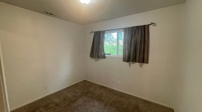 723 Clinton Dr - Stockton - California - 4 bed, 2 bath rental property