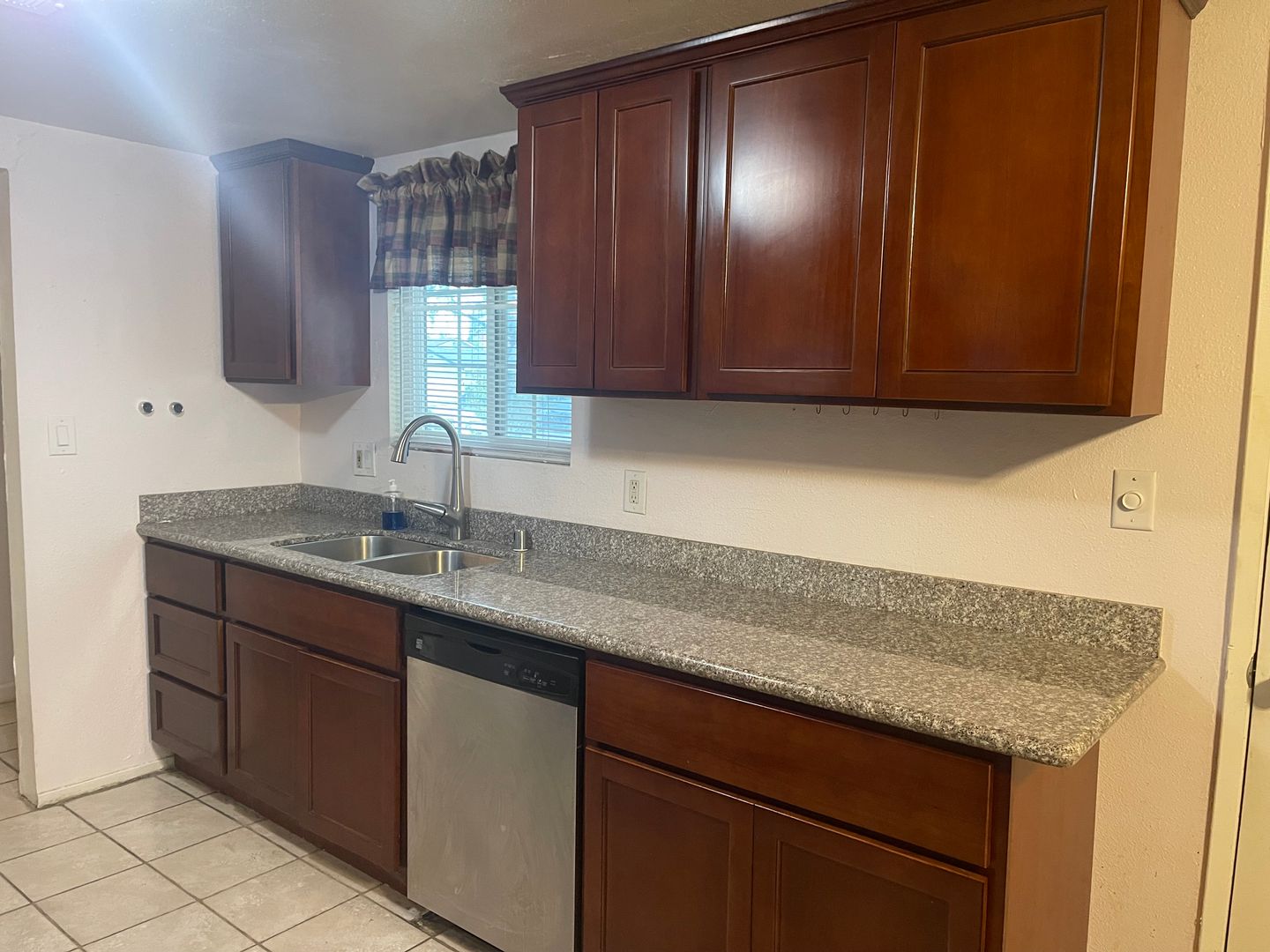 723 Clinton Dr - Stockton - California - 4 bed, 2 bath rental property