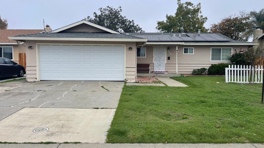 723 Clinton Dr - Stockton - California - 4 bed, 2 bath rental property