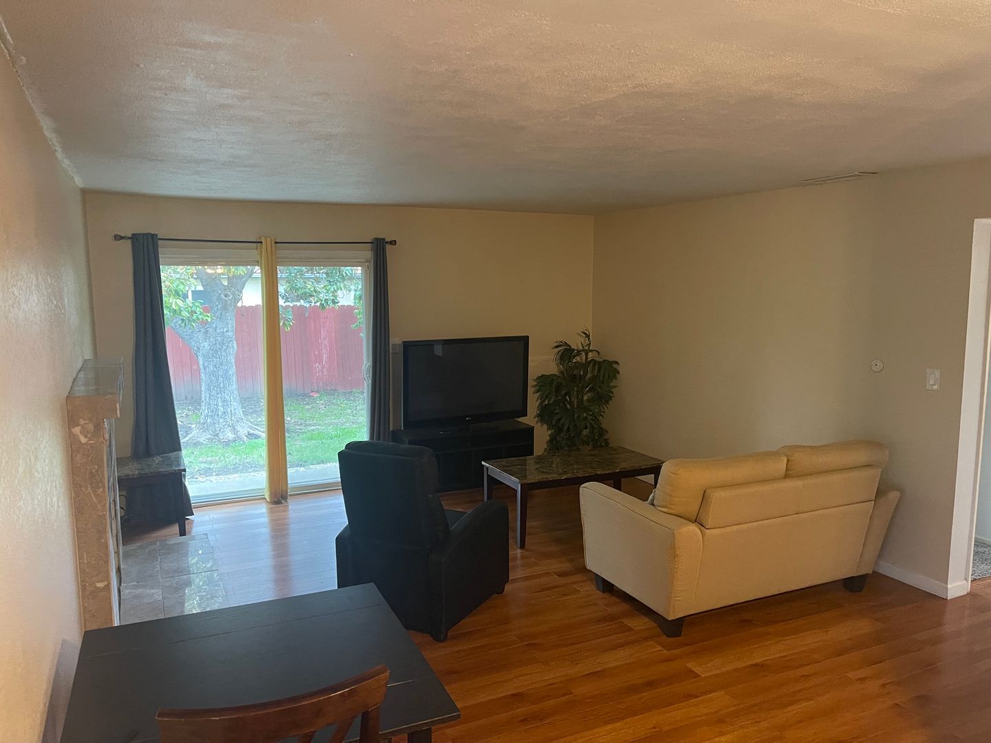 723 Clinton Dr - Stockton - California - 4 bed, 2 bath rental property