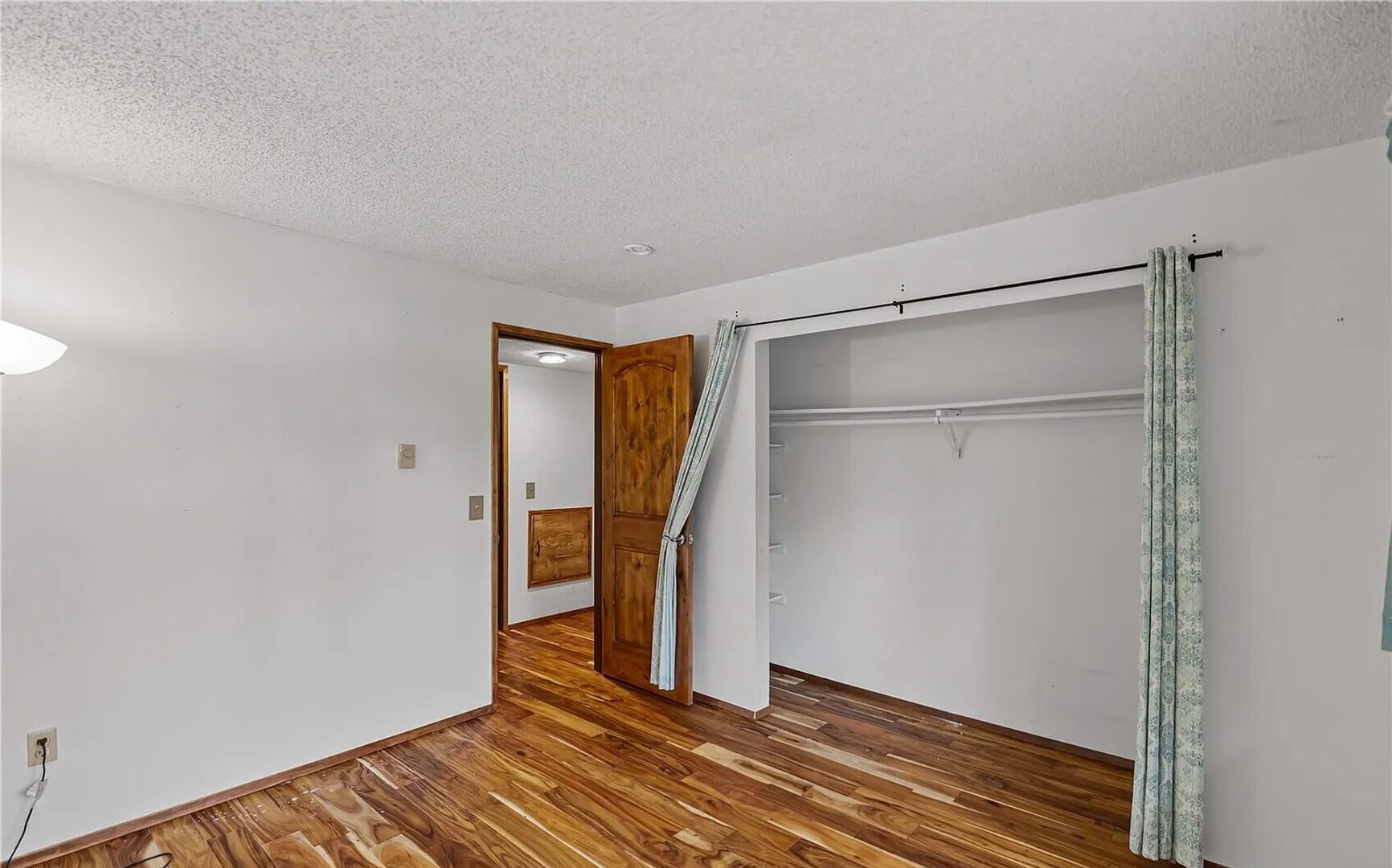 7425 Ruby Dr SW APT C-9 - Lakewood - Washington - 2 bed, 2 bath rental property