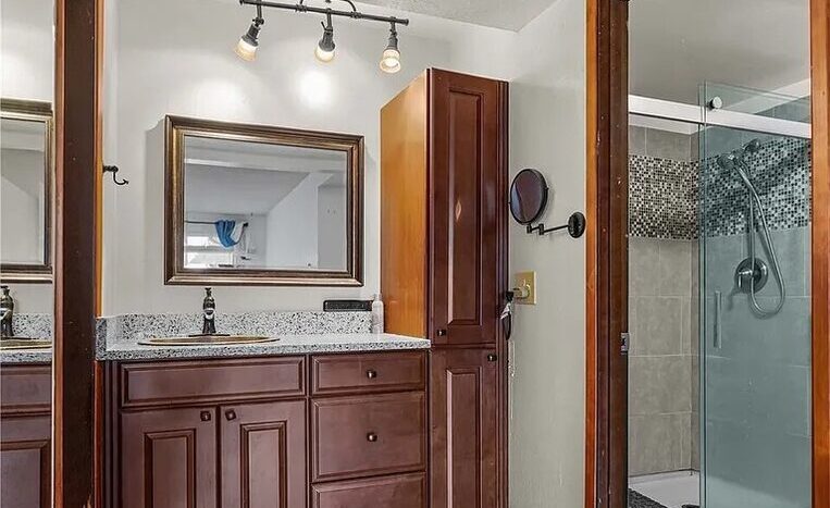 7425 Ruby Dr SW APT C-9 - Lakewood - Washington - 2 bed, 2 bath rental property