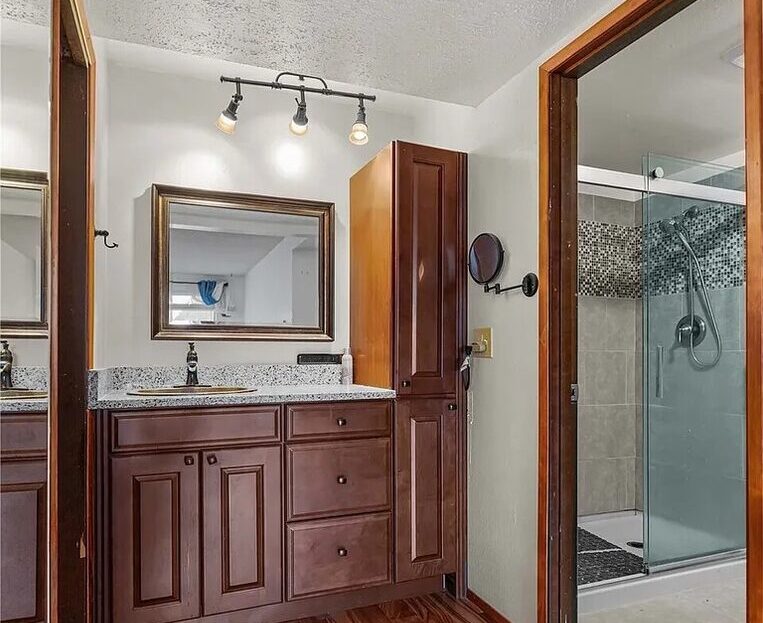 7425 Ruby Dr SW APT C-9 - Lakewood - Washington - 2 bed, 2 bath rental property