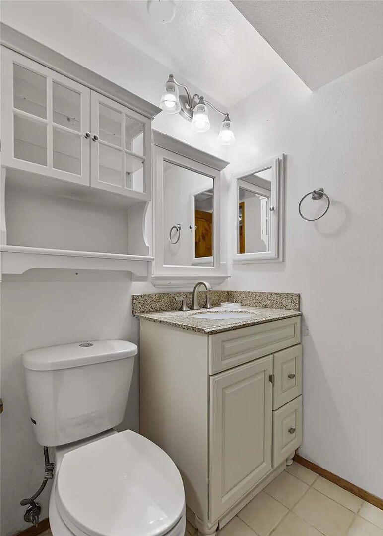 7425 Ruby Dr SW APT C-9 - Lakewood - Washington - 2 bed, 2 bath rental property