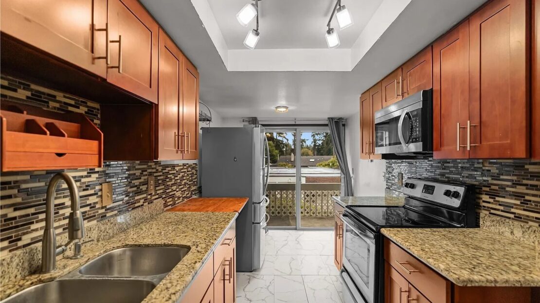 7425 Ruby Dr SW APT C-9 - Lakewood - Washington - 2 bed, 2 bath rental property