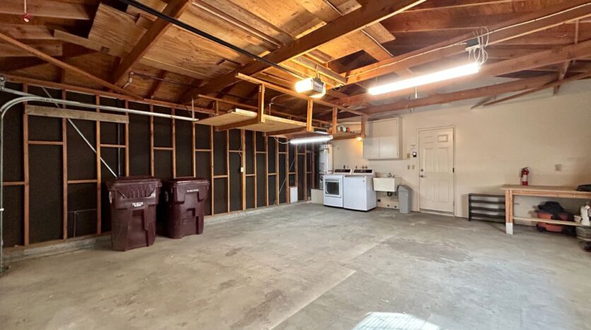 7451 Goleta Ave - Yucca Valley - California - 3 bed, 2 bath rental property