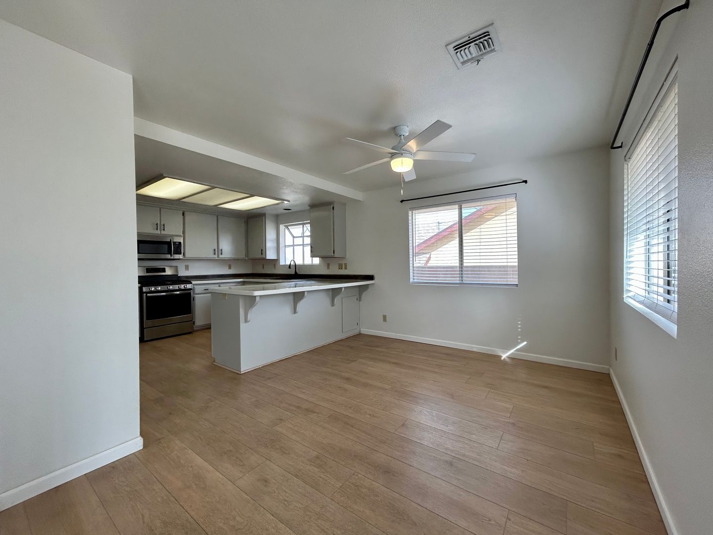 7451 Goleta Ave - Yucca Valley - California - 3 bed, 2 bath rental property