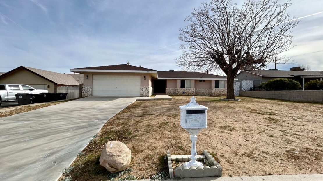 7451 Goleta Ave - Yucca Valley - California - 3 bed, 2 bath rental property