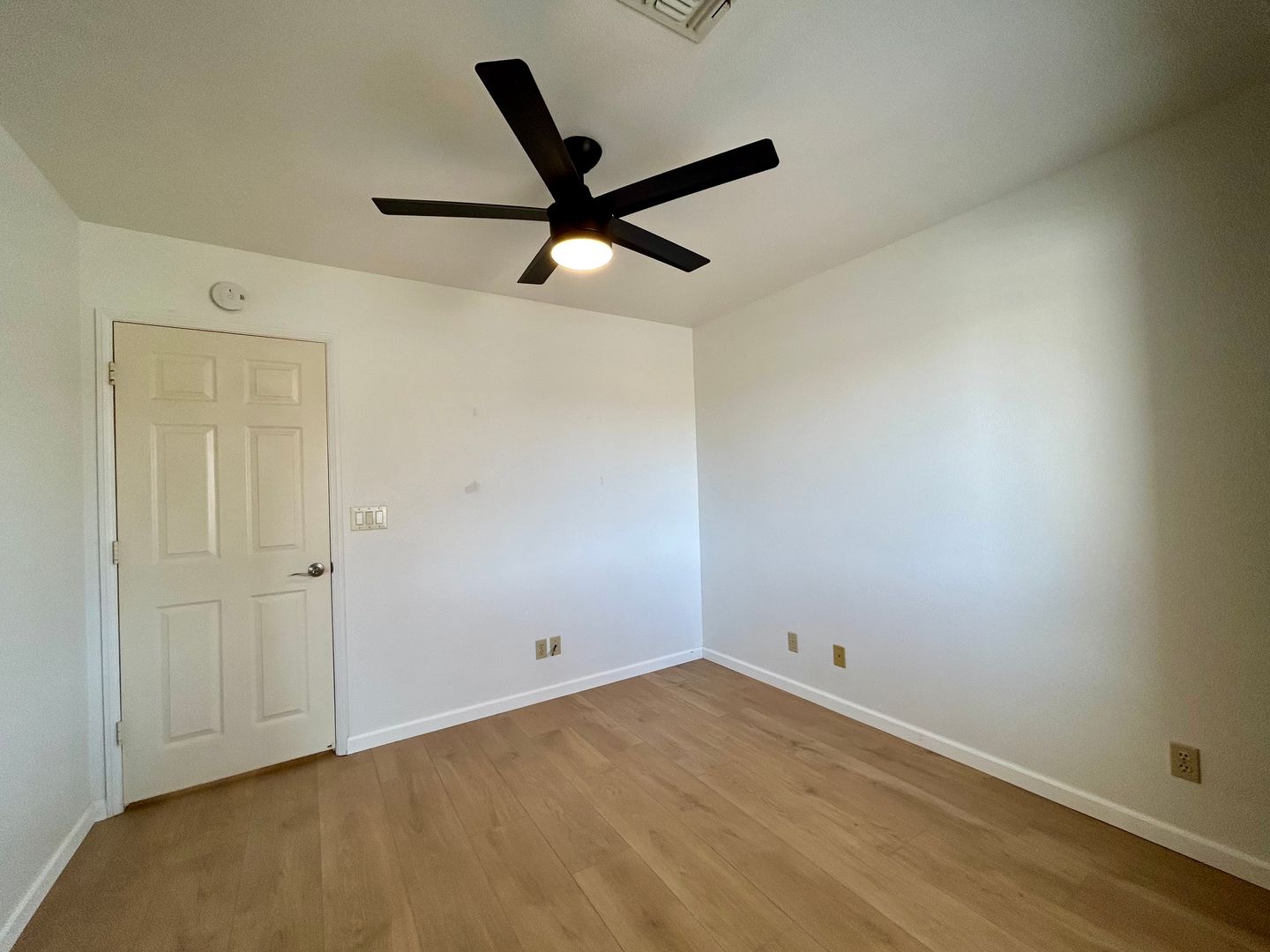 7451 Goleta Ave - Yucca Valley - California - 3 bed, 2 bath rental property