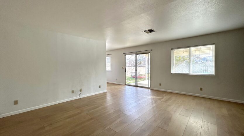 7451 Goleta Ave - Yucca Valley - California - 3 bed, 2 bath rental property