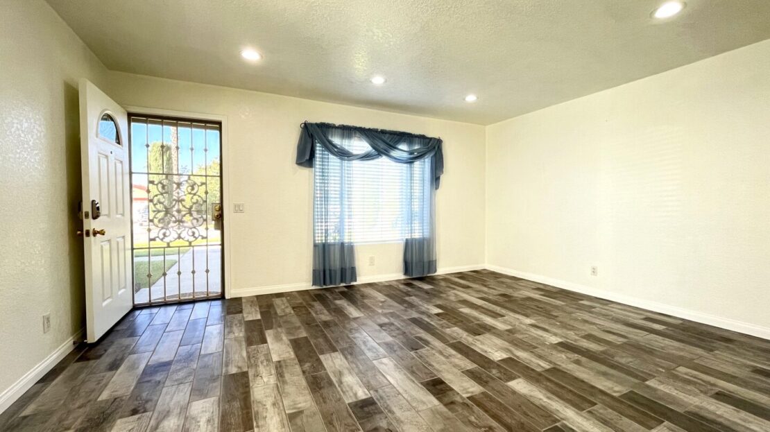 7593 Hyssop Dr. - Rancho Cucamonga - California - 3 bed, 2 bath rental property