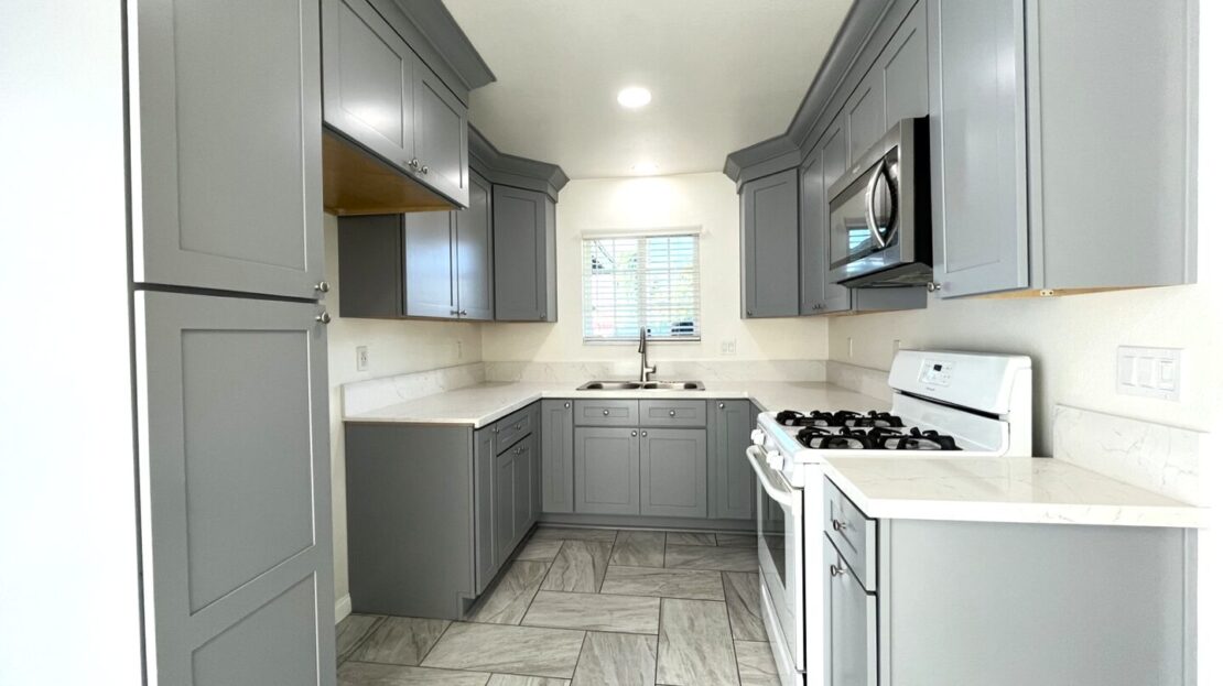 7593 Hyssop Dr. - Rancho Cucamonga - California - 3 bed, 2 bath rental property