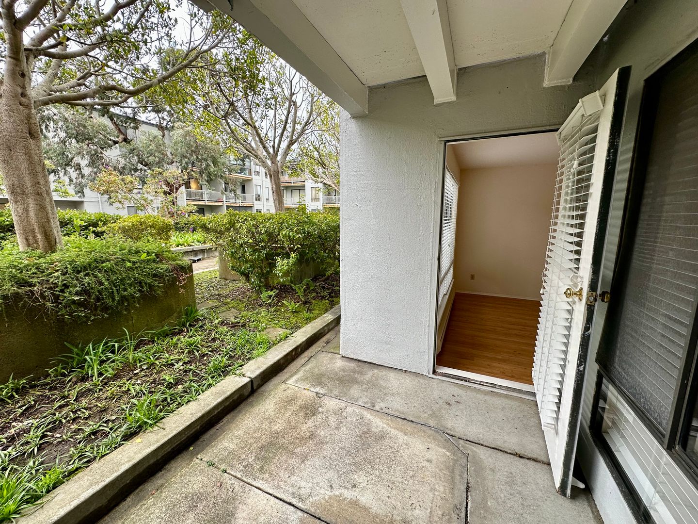 8 Admiral Drive #239 - Emeryville - California - 1 bath rental property