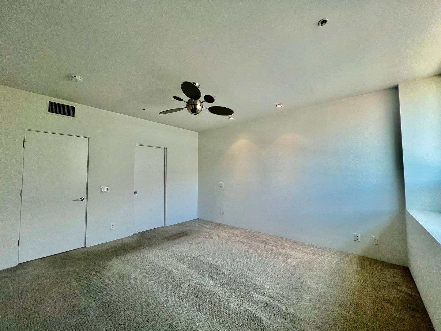 803 N Palm Canyon Dr.  - Unit 07 - Palm Springs - California - 2 bed, 2 bath rental property