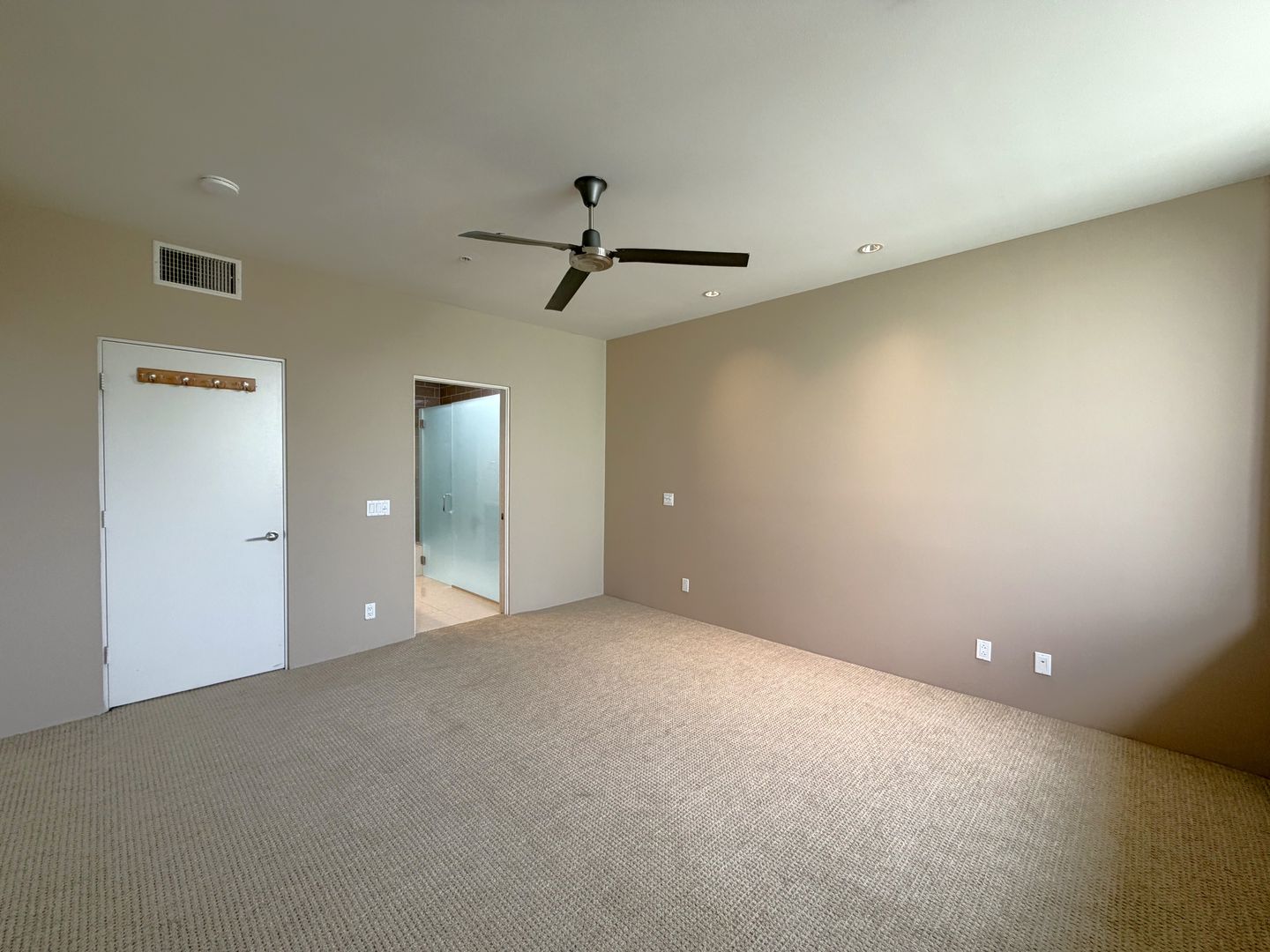 803 N Palm Canyon Dr.  - Unit 07 - Palm Springs - California - 2 bed, 2 bath rental property