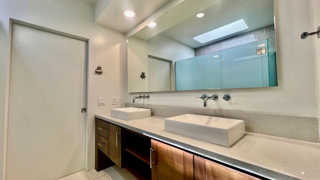 803 N Palm Canyon Dr.  - Unit 07 - Palm Springs - California - 2 bed, 2 bath rental property