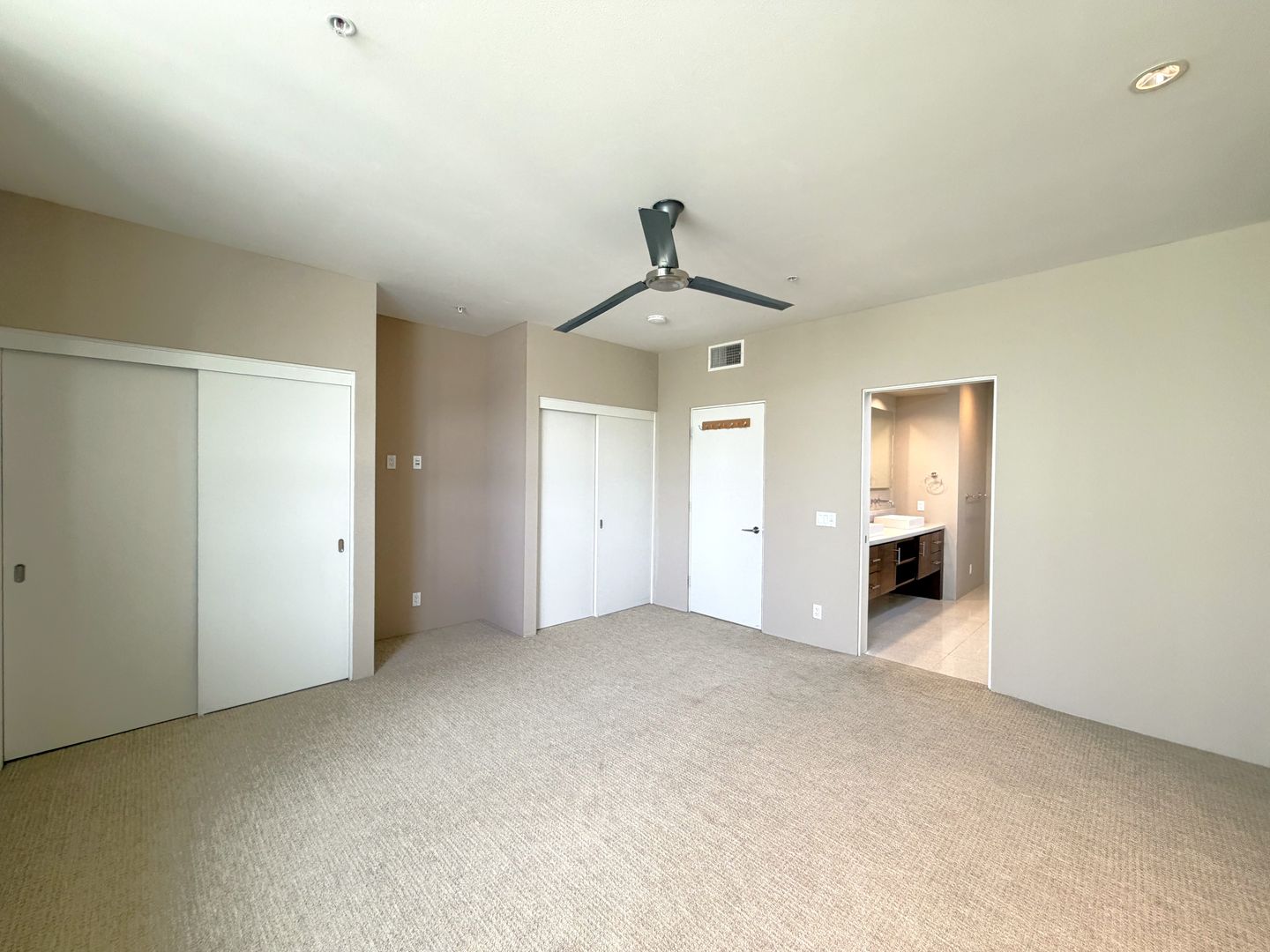 803 N Palm Canyon Dr.  - Unit 07 - Palm Springs - California - 2 bed, 2 bath rental property