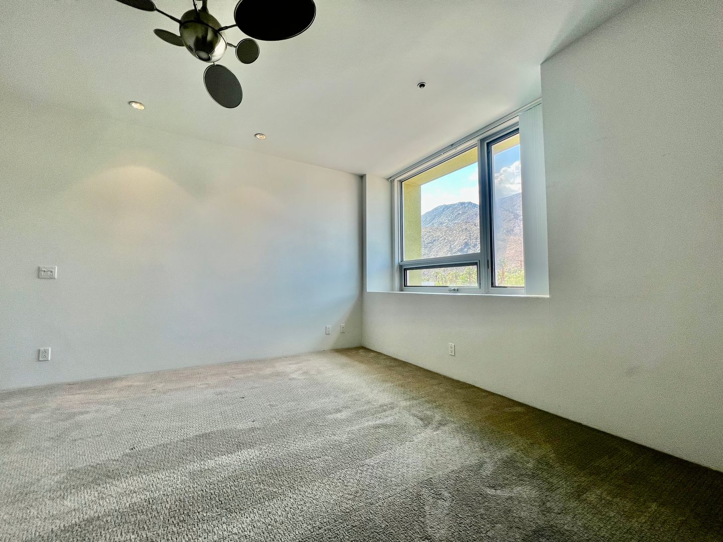 803 N Palm Canyon Dr.  - Unit 07 - Palm Springs - California - 2 bed, 2 bath rental property