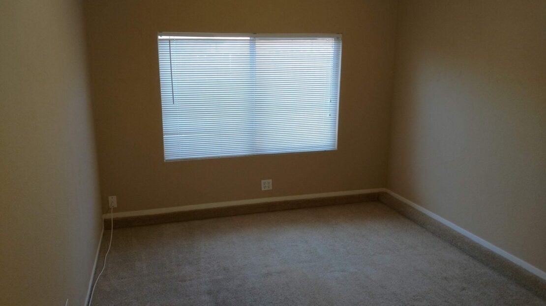 810 Bergamont Dr - Henderson - Nevada - 4 bed, 2 bath rental property