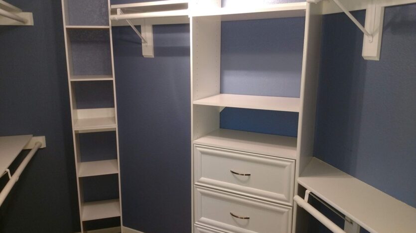 810 Bergamont Dr - Henderson - Nevada - 4 bed, 2 bath rental property