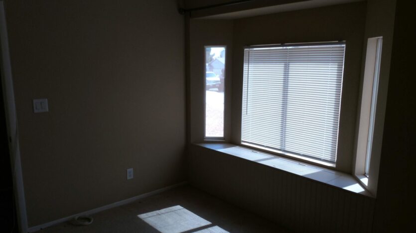 810 Bergamont Dr - Henderson - Nevada - 4 bed, 2 bath rental property