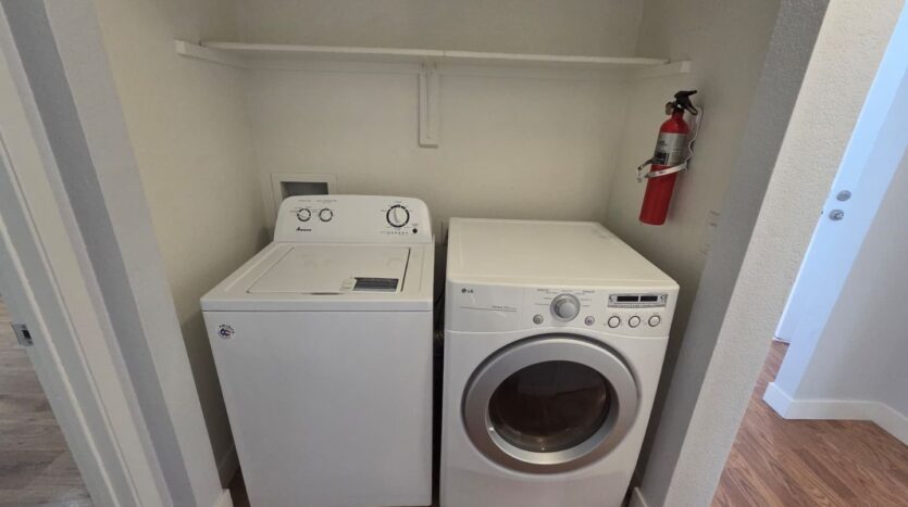 810 Bergamont Dr - Henderson - Nevada - 4 bed, 2 bath rental property