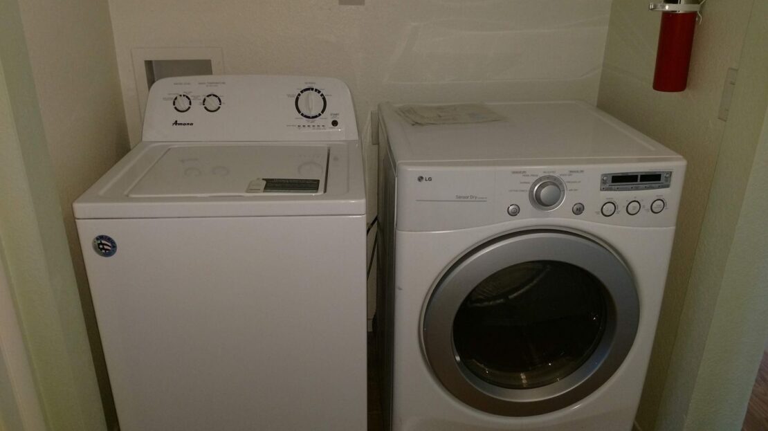 810 Bergamont Dr - Henderson - Nevada - 4 bed, 2 bath rental property