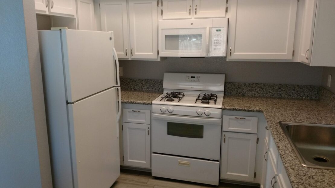 810 Bergamont Dr - Henderson - Nevada - 4 bed, 2 bath rental property