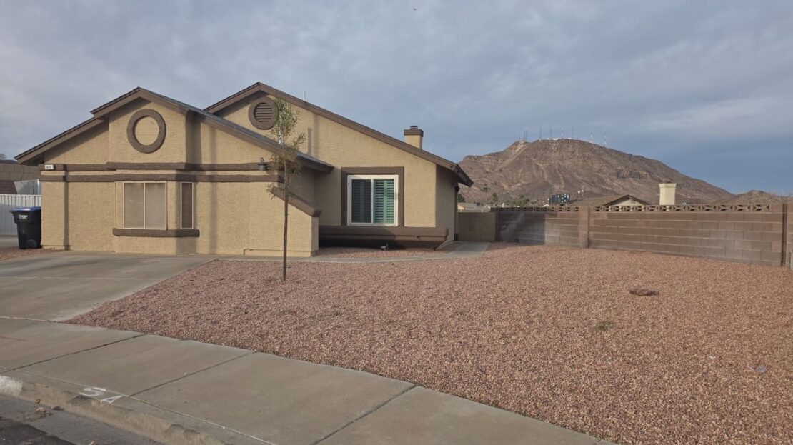810 Bergamont Dr - Henderson - Nevada - 4 bed, 2 bath rental property