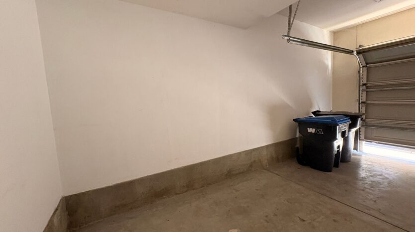 8123 W Preserve Loop - Chino - California - 2 bed, 2 bath rental property