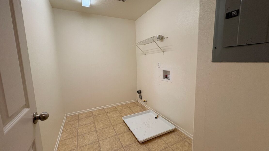 8123 W Preserve Loop - Chino - California - 2 bed, 2 bath rental property