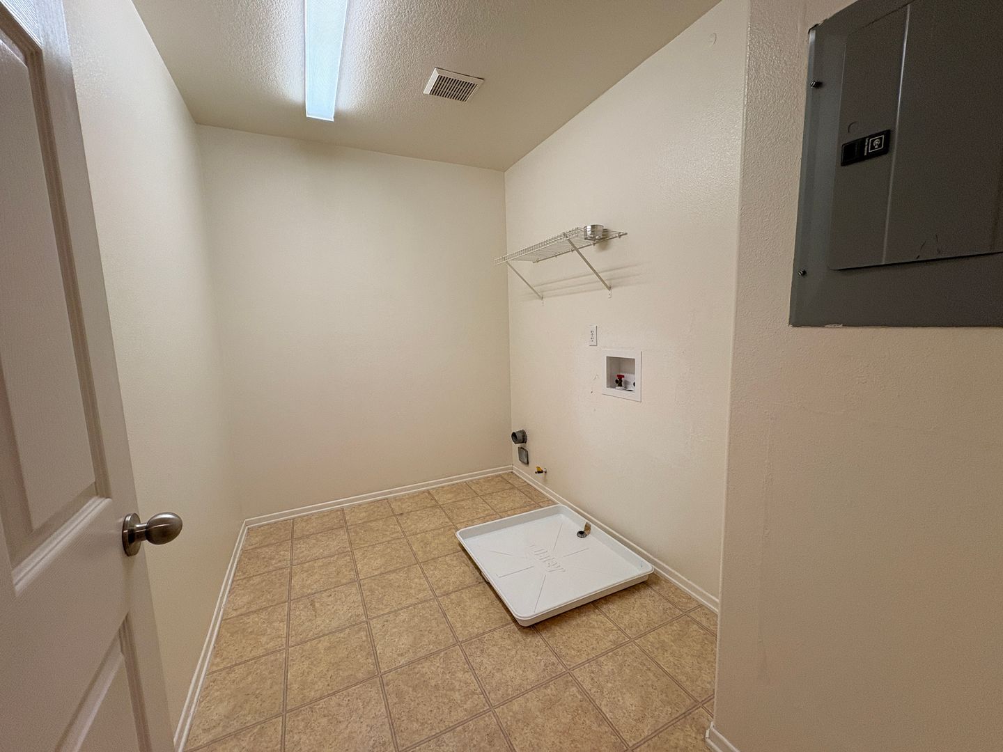 8123 W Preserve Loop - Chino - California - 2 bed, 2 bath rental property