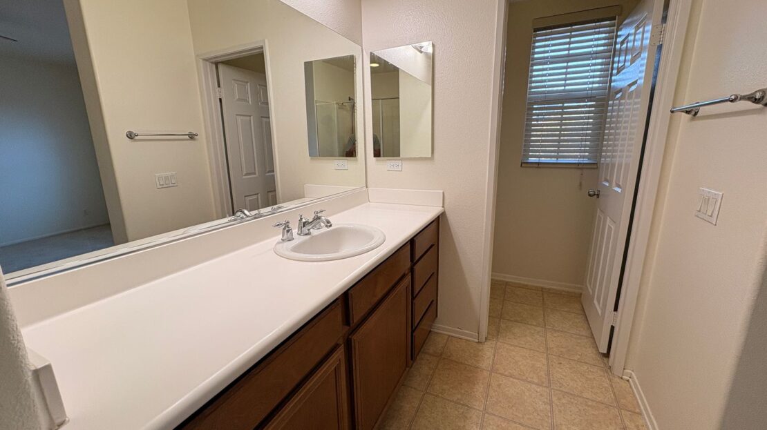 8123 W Preserve Loop - Chino - California - 2 bed, 2 bath rental property