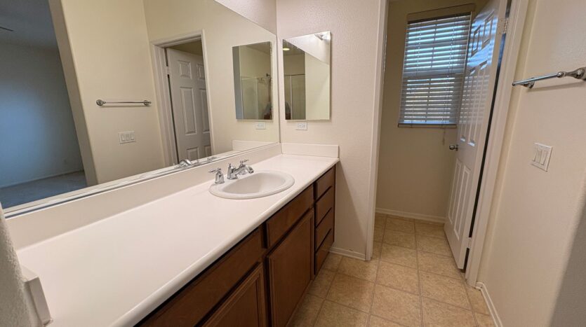 8123 W Preserve Loop - Chino - California - 2 bed, 2 bath rental property